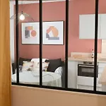 Rouen Hypercentre - T2 Dans Hotel Particulier