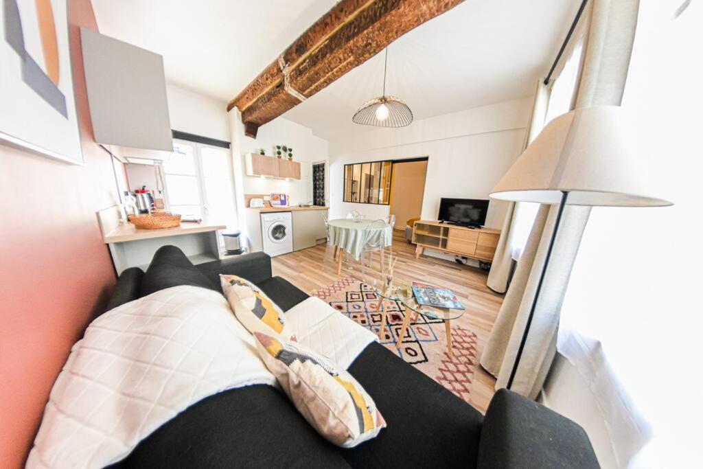 Hypercentre - T2 Dans Particulier Appartement *